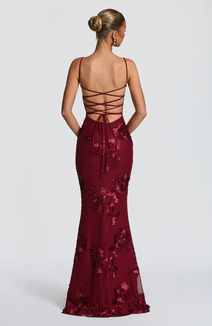 Kaminski | Elegancka sukienka maxi z kwiatowym haftem 3D