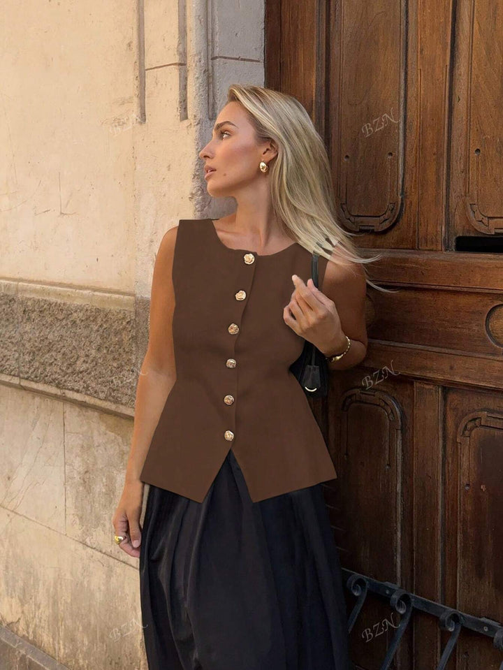 Bożydara | Elegancki bezrękawnik damski z ozdobnymi guzikami