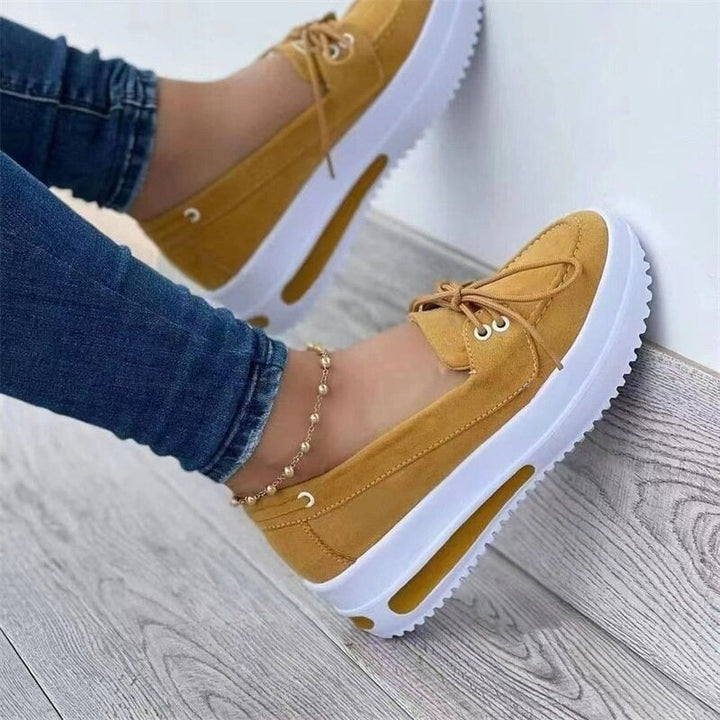 Kris - Eleganckie Sznurowane Buty Sportowe