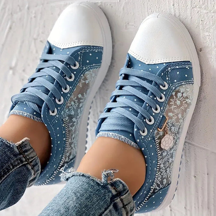 Mielle - Kropkowane Sportowe Buty z Koronką
