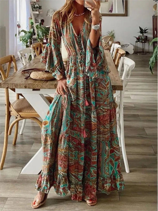 Sukienka maxi w stylu boho o płynnym kroju i detalach – Amira