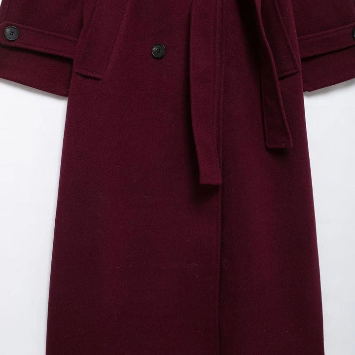 Quinty | Elegancki Trencz w Bordo z Paskiem