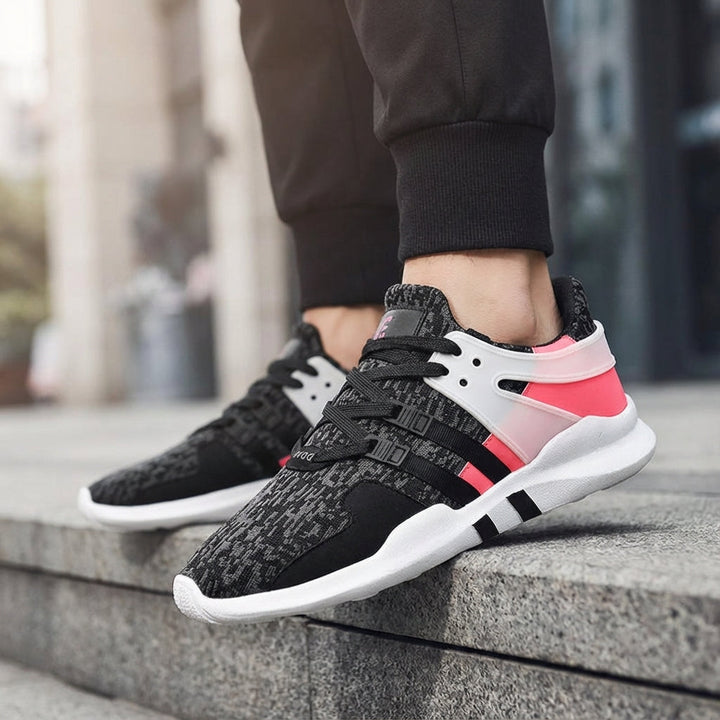 Oddychowy sneaker z gumową podeszwą - Bradley