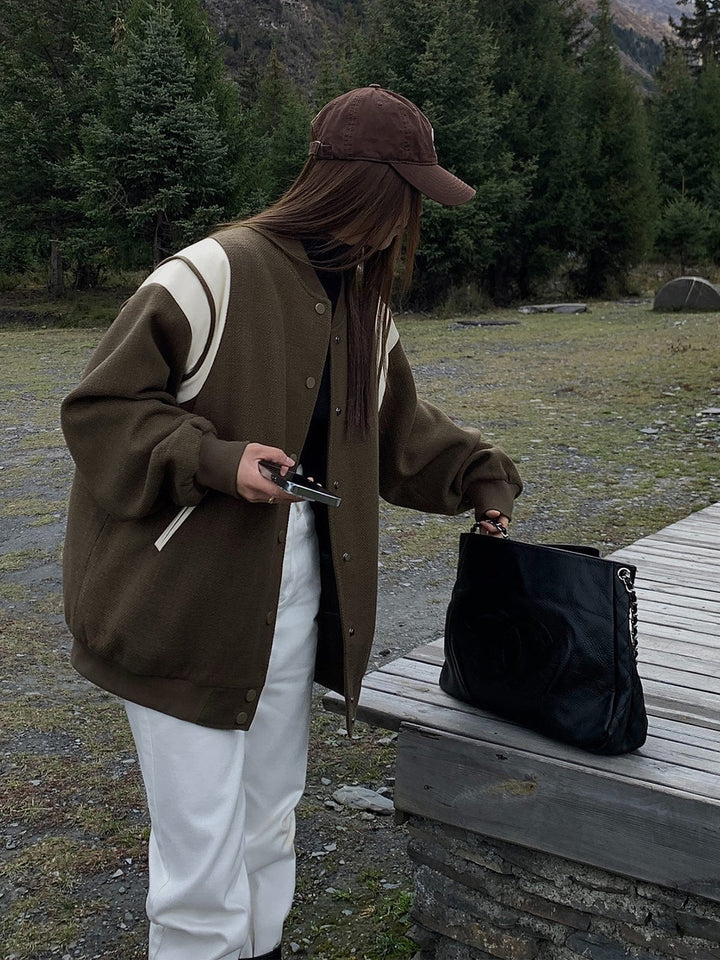 Adrielle | Retro kurtka varsity oversize z kontrastowymi rękawami i ściągaczami