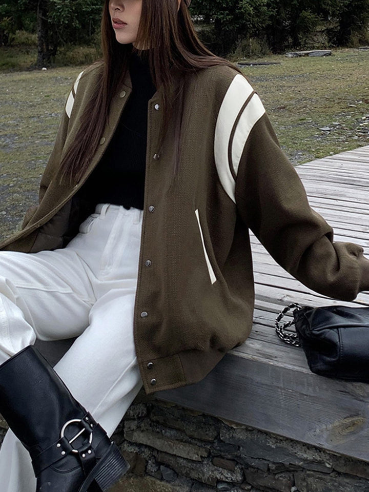 Adrielle | Retro kurtka varsity oversize z kontrastowymi rękawami i ściągaczami
