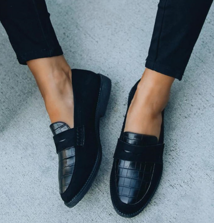 Czarne damskie loafery – Elara