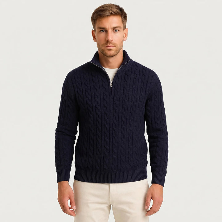 Męski sweter w splot warkoczowy z krótkim zamkiem – Edmond