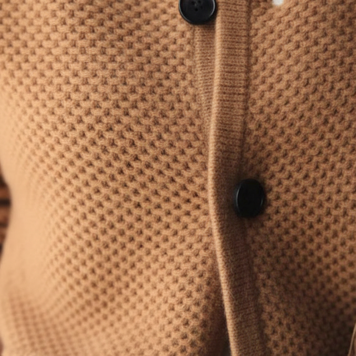 Figurujący sweter narzutowy - Tanya