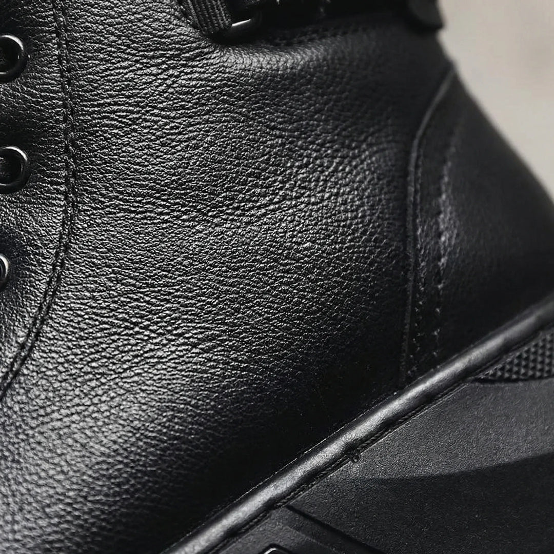 Wysoki sneaker z wytrzymałą podeszwą - Laurence
