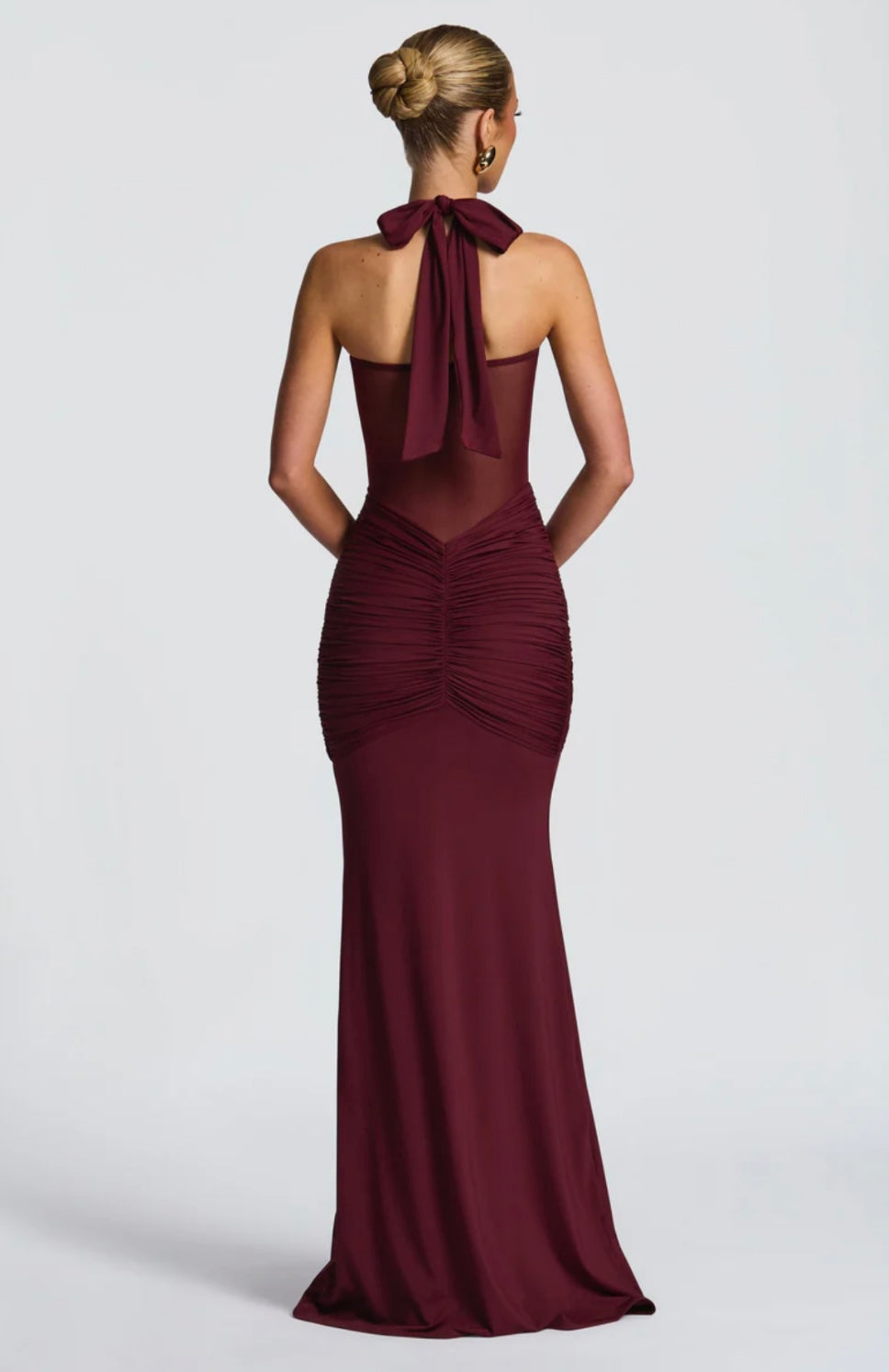 Kaminski | Elegancka sukienka maxi z dekoltem halter