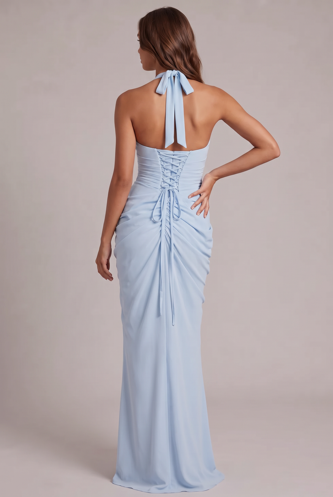 Kaminski | Elegancka Sukienka Maxi Halter z Drapowaniem i Rozcięciem