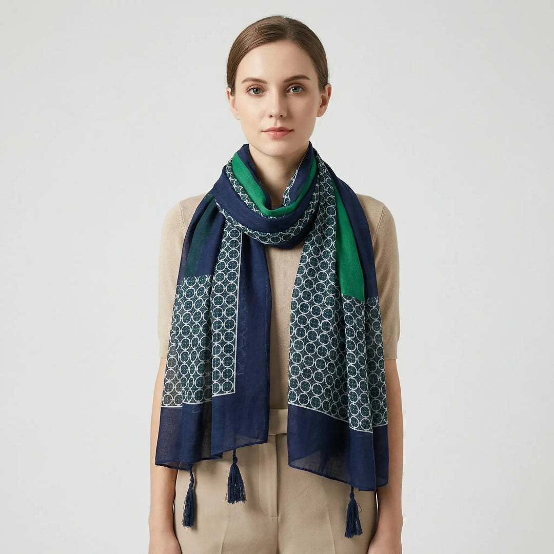 Lekki damski szal z frędzlami - Janice