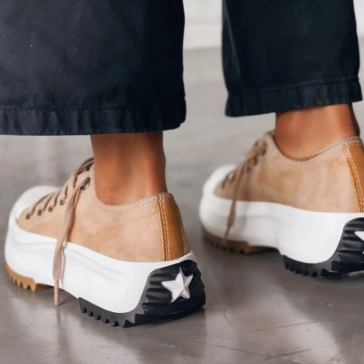 Sneakersy na platformie z sznurowaniem - Evelyn