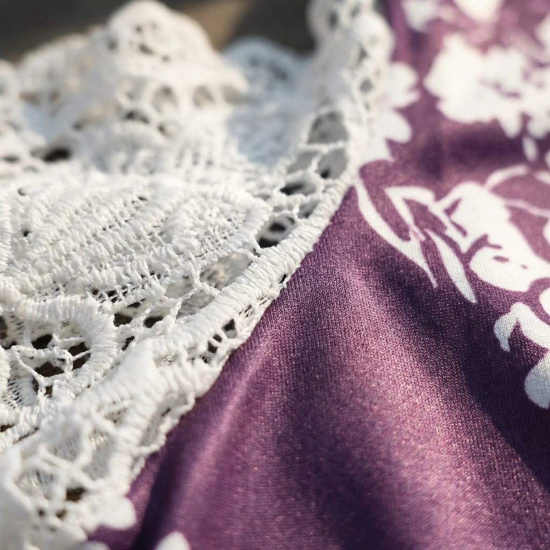 Top plus size z kwiatową koronką - Tiffany
