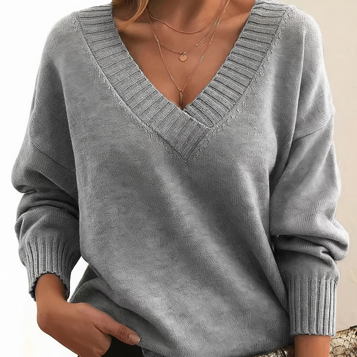 Sweter z dekoltem w serek - Angelika