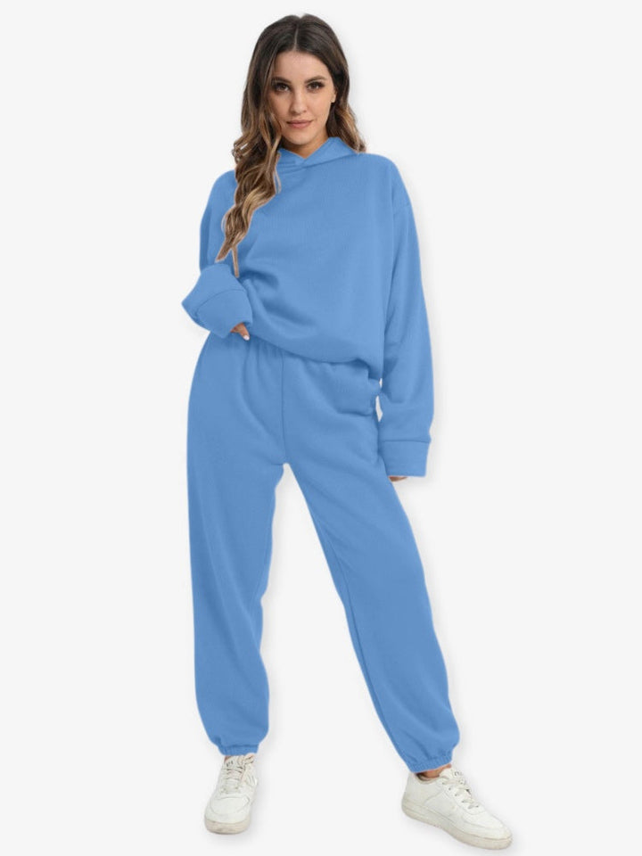 Komplet z bluzą z kapturem o luźnym kroju w stylu athleisure - Bertha