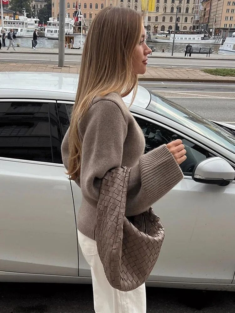 Leokadia | Elegancki sweter damski o klasycznym fasonie