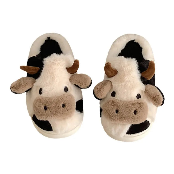 Kapcie z pluszu w designie krowy – PlushCow