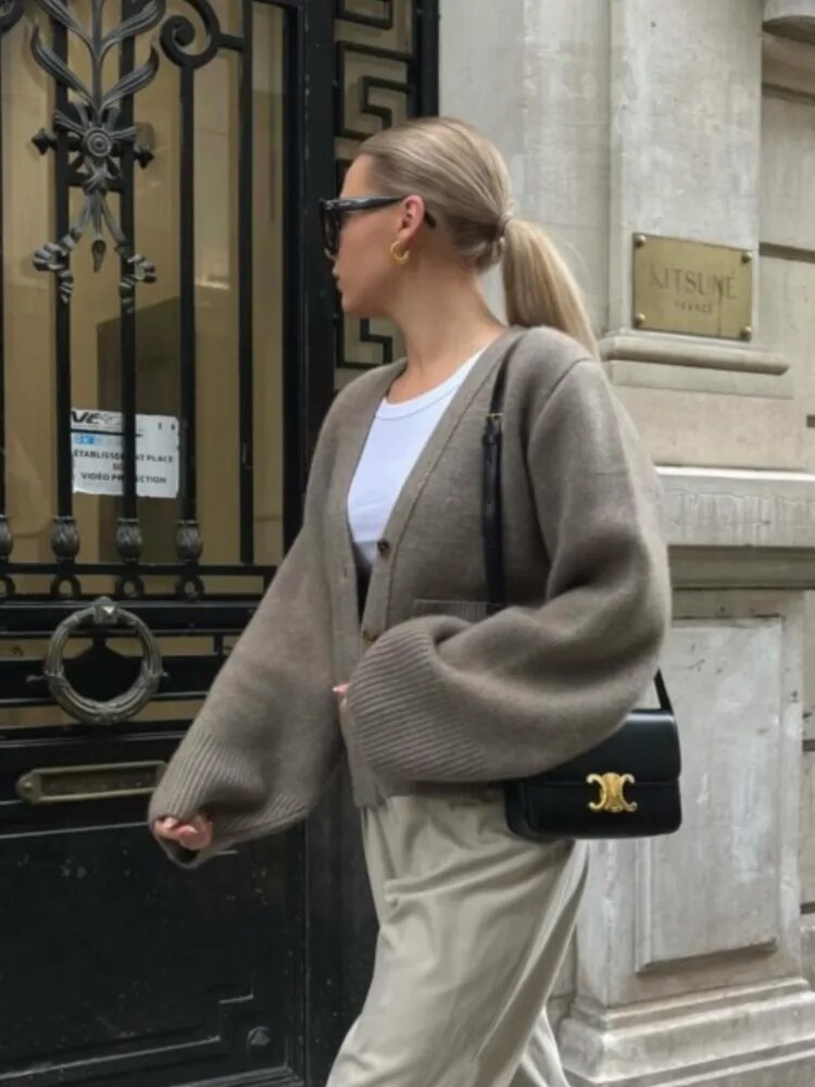 Leokadia | Elegancki sweter damski o klasycznym fasonie
