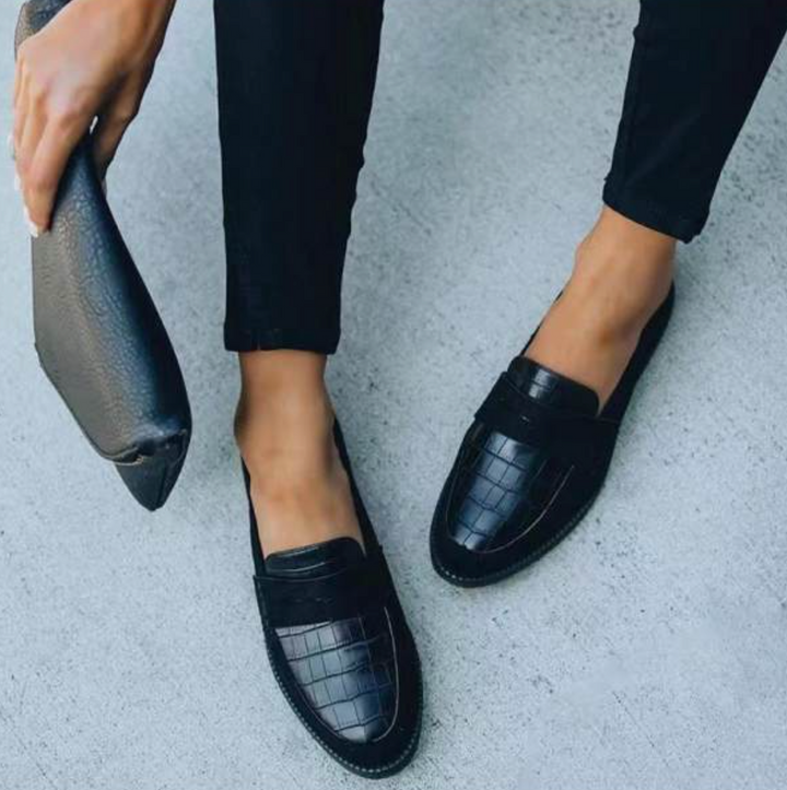 Damskie buty wsuwane Elegant - Jill