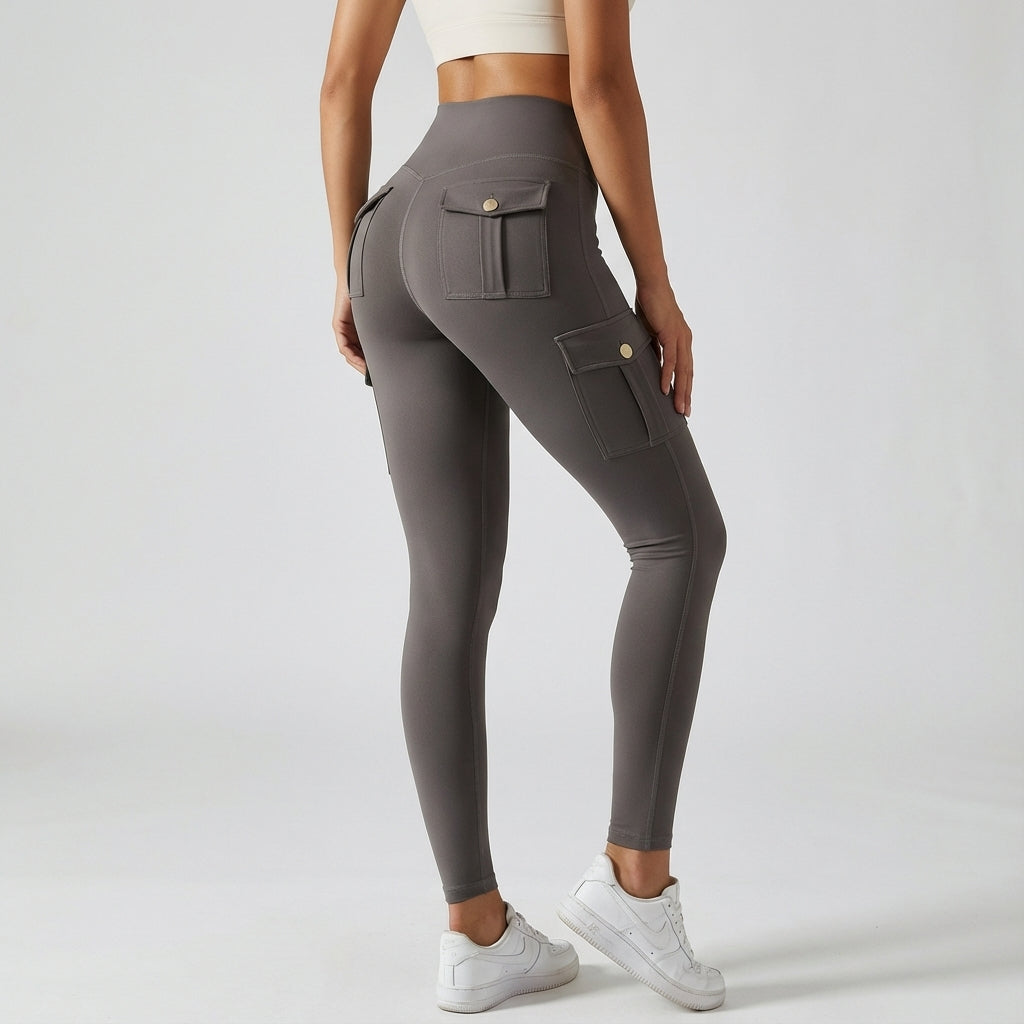 Sportowe legginsy cargo z rozciągliwego materiału - Judith