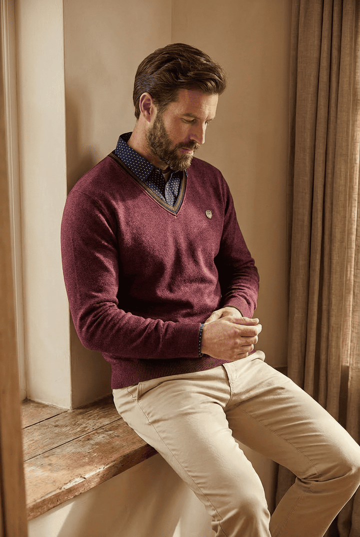 Sweter w serek z kołnierzykiem - Ian