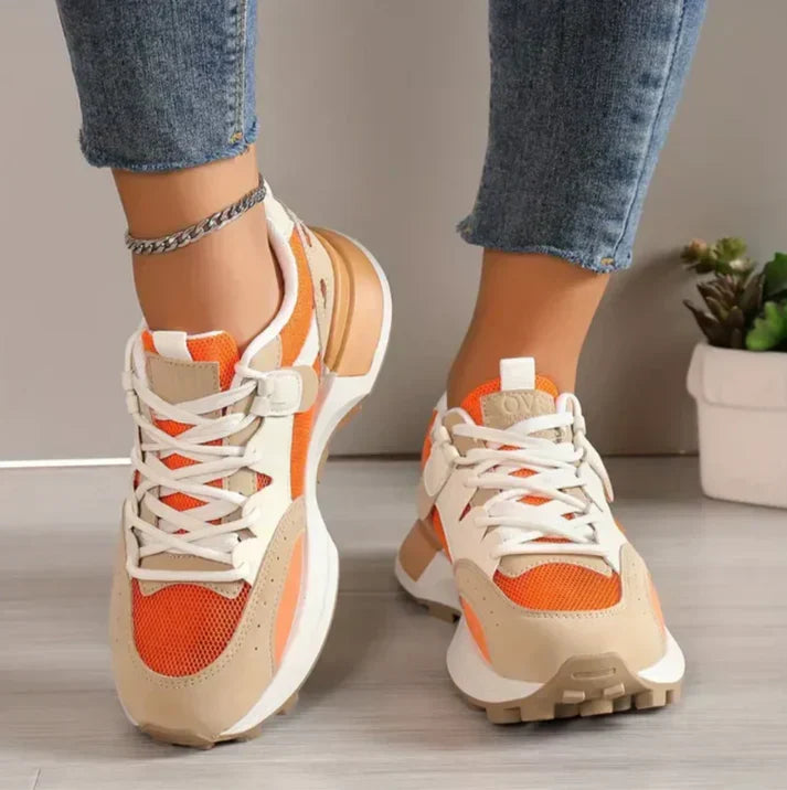 Damskie sneakersy z kolorowymi panelami - Nadine