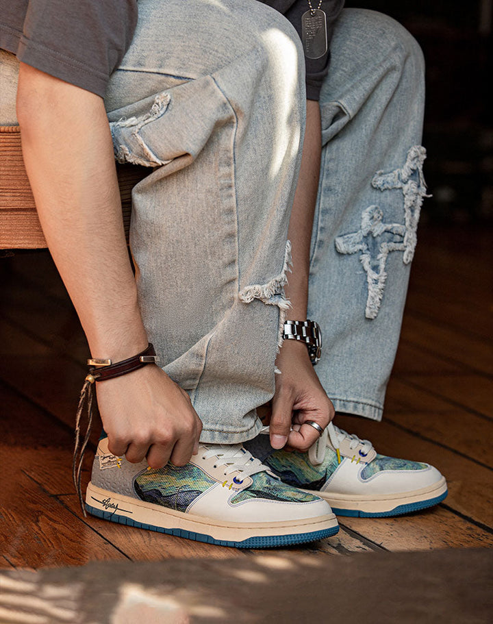 Artystyczne unisex sneakersy z designem nocnych gwiazd i wygodną podeszwą – Lior