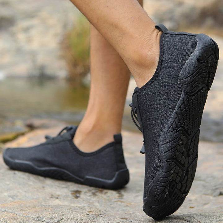 Buty sportowe na boso z antypoślizgową podeszwą – Leonis