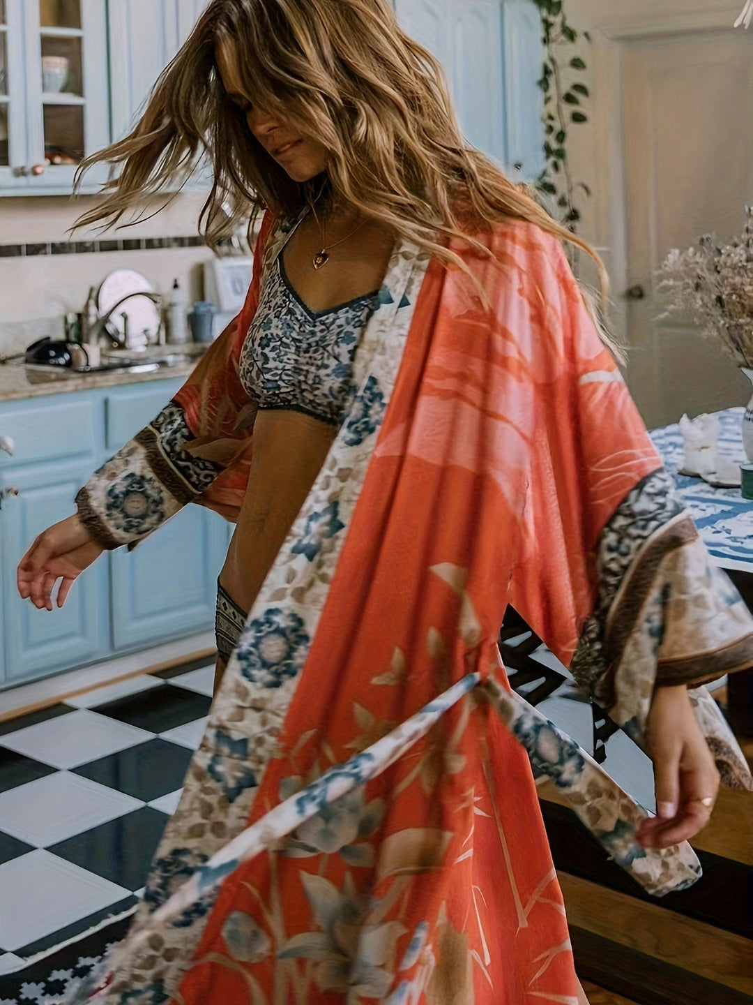 Czerwony kimono w kwiaty - Isabella