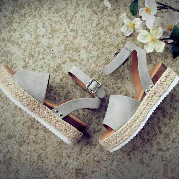 Damskie espadryle na platformie z obcasem i paseczkami – Livia