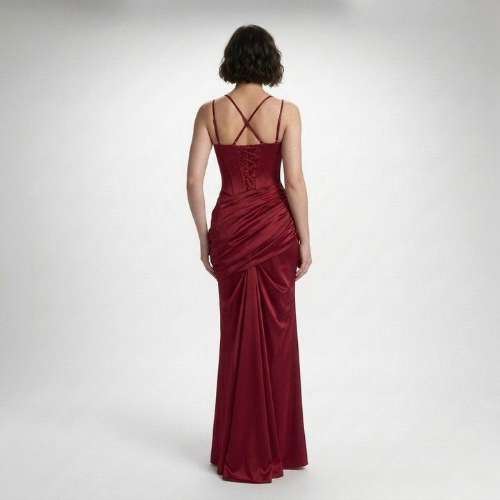 Kaminski | Elegancka Satynowa Sukienka Maxi z Gorsetem i Drapowaniem