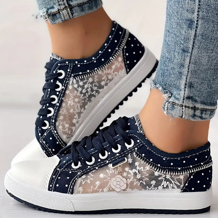 Mielle - Kropkowane Sportowe Buty z Koronką