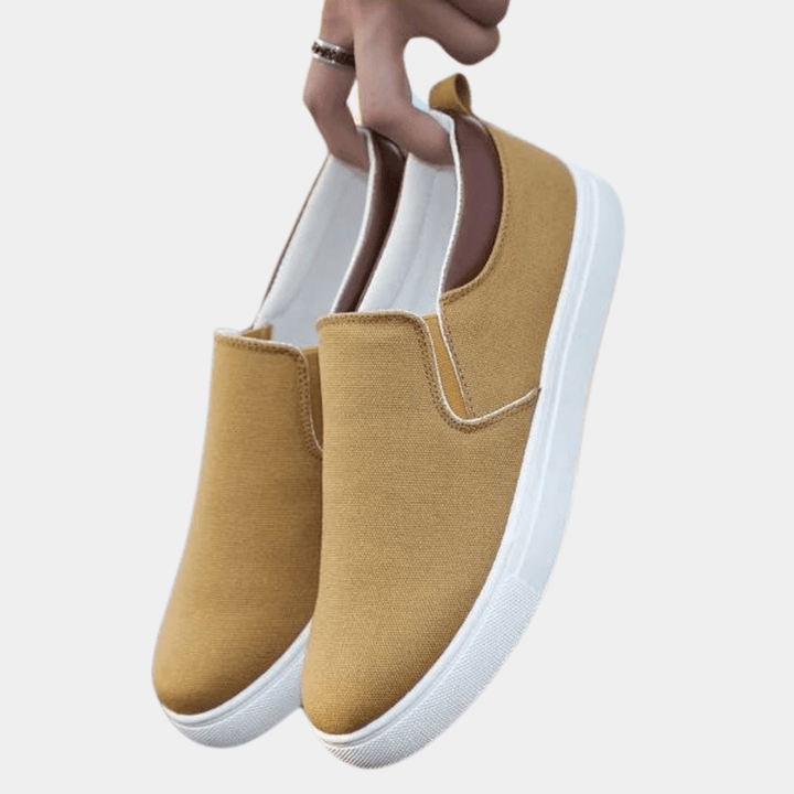 Luzne męskie buty typu Slip-On – Hugo