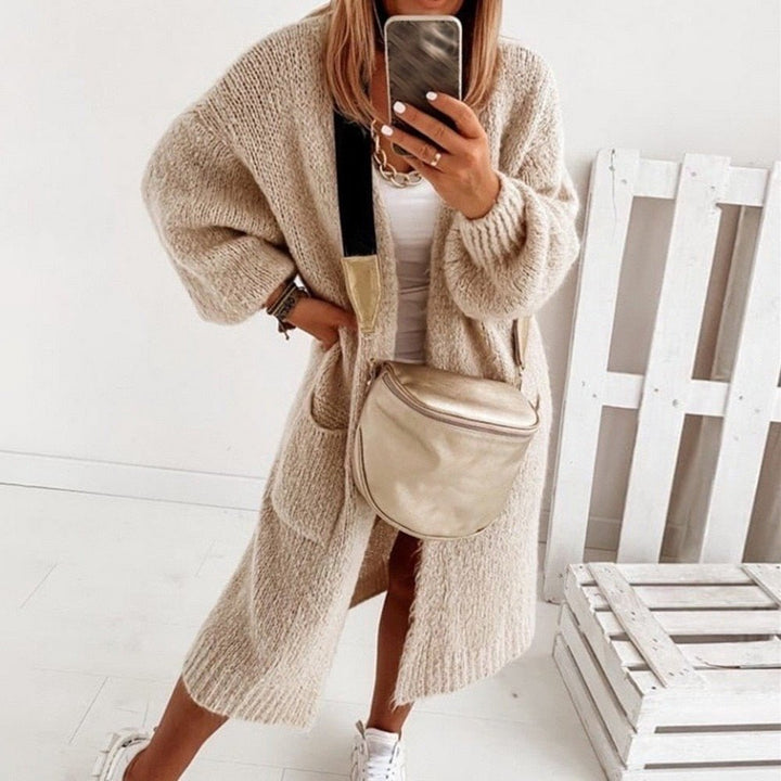 Miękko dziergany, oversize damski sweter - Sienna