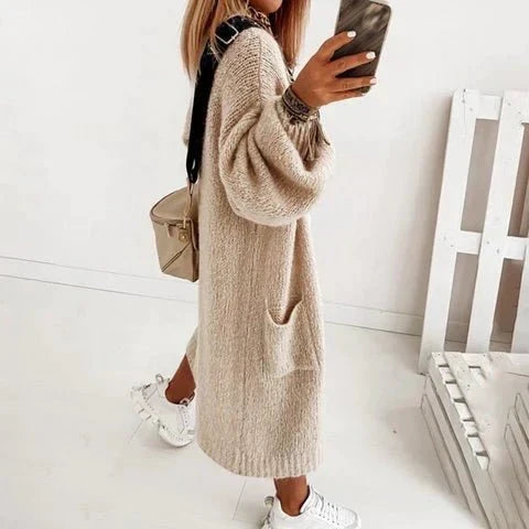 Miękko dziergany, oversize damski sweter - Sienna