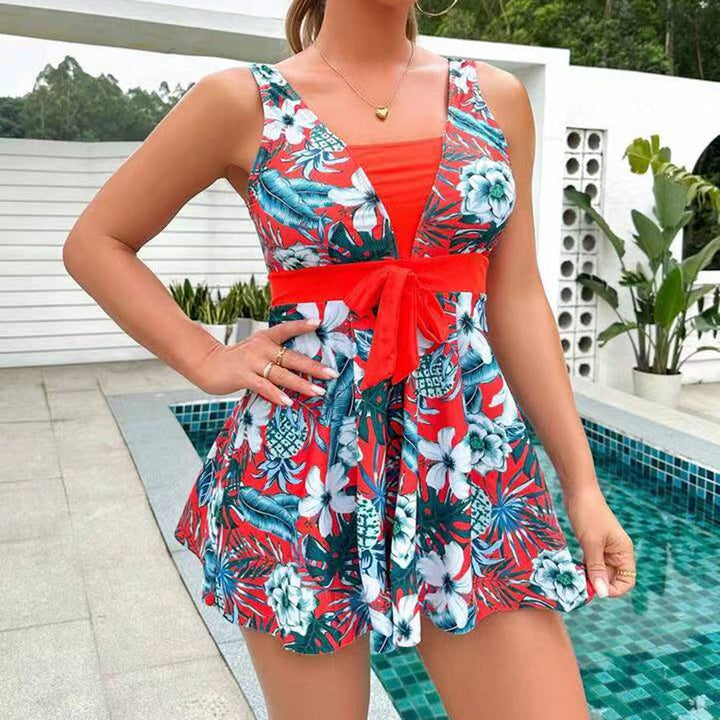 Modne tankini z nadrukiem i spódniczką z rozporkiem – Zamira
