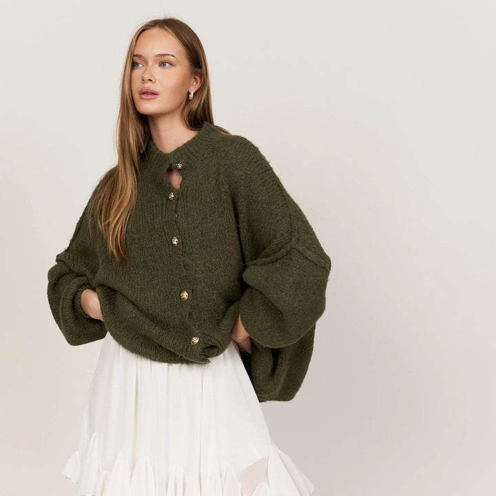 Ludmiła | Oversize kardigan z ozdobnymi guzikami