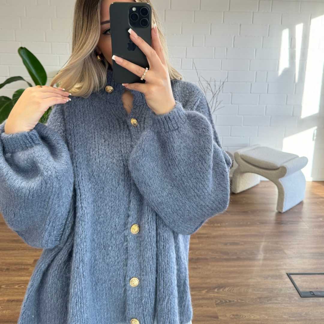 Ludmiła | Oversize kardigan z ozdobnymi guzikami