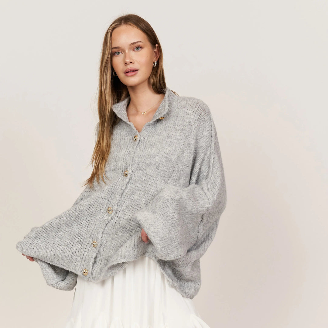 Ludmiła | Oversize kardigan z ozdobnymi guzikami
