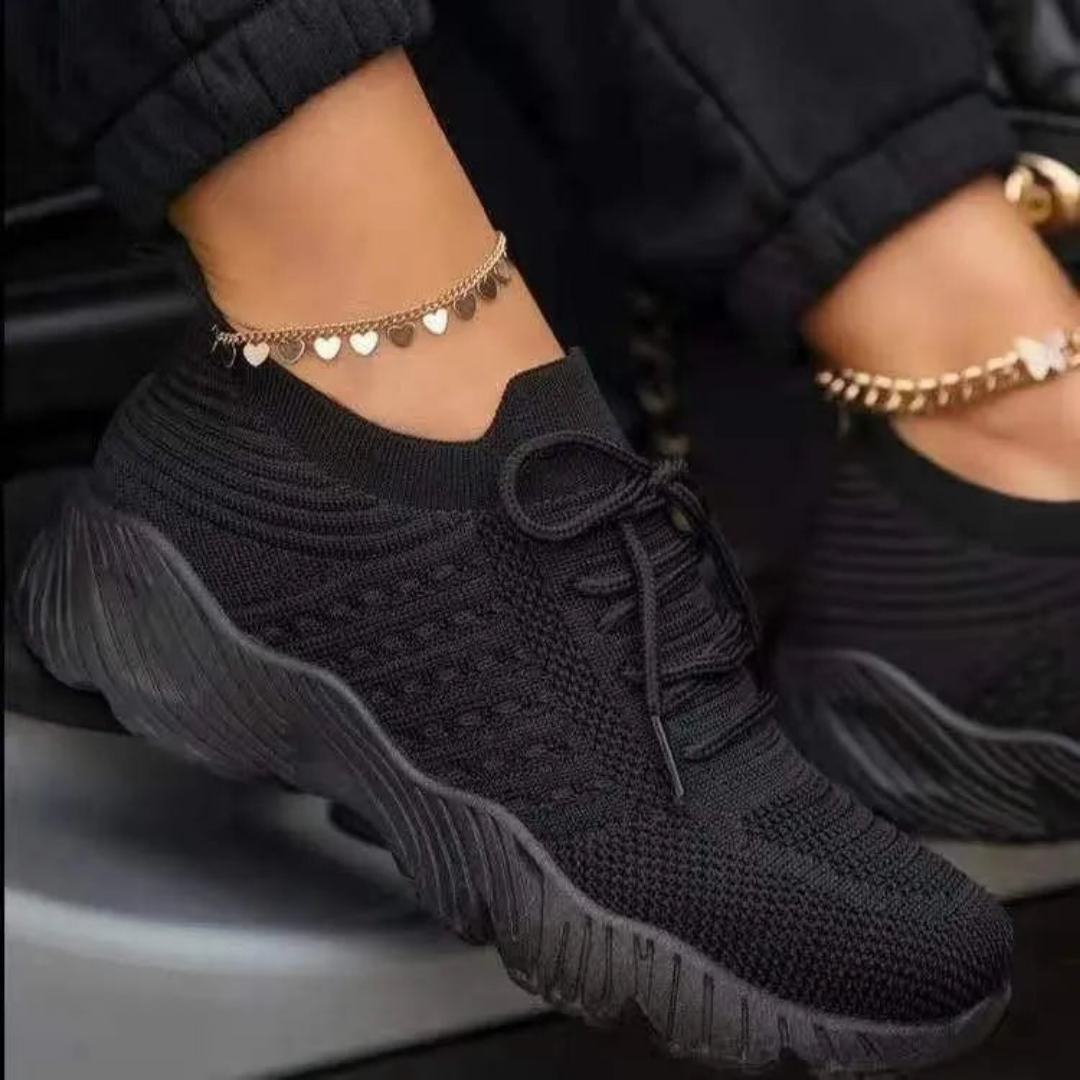Przepuszczające powietrze damskie chunky sneakersy z sznurówkami – Saphira