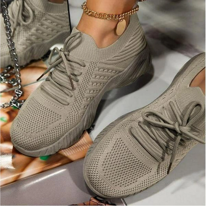 Przepuszczające powietrze damskie chunky sneakersy z sznurówkami – Saphira