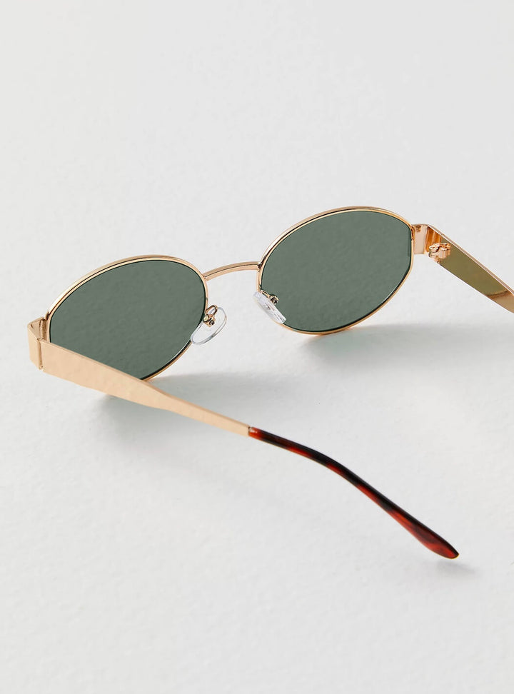 Mirevia | Okulary przeciwsłoneczne – ochrona UV i elegancki styl