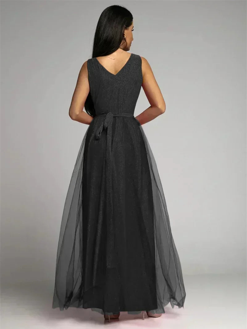 Stylowa sukienka w serek - Mindy