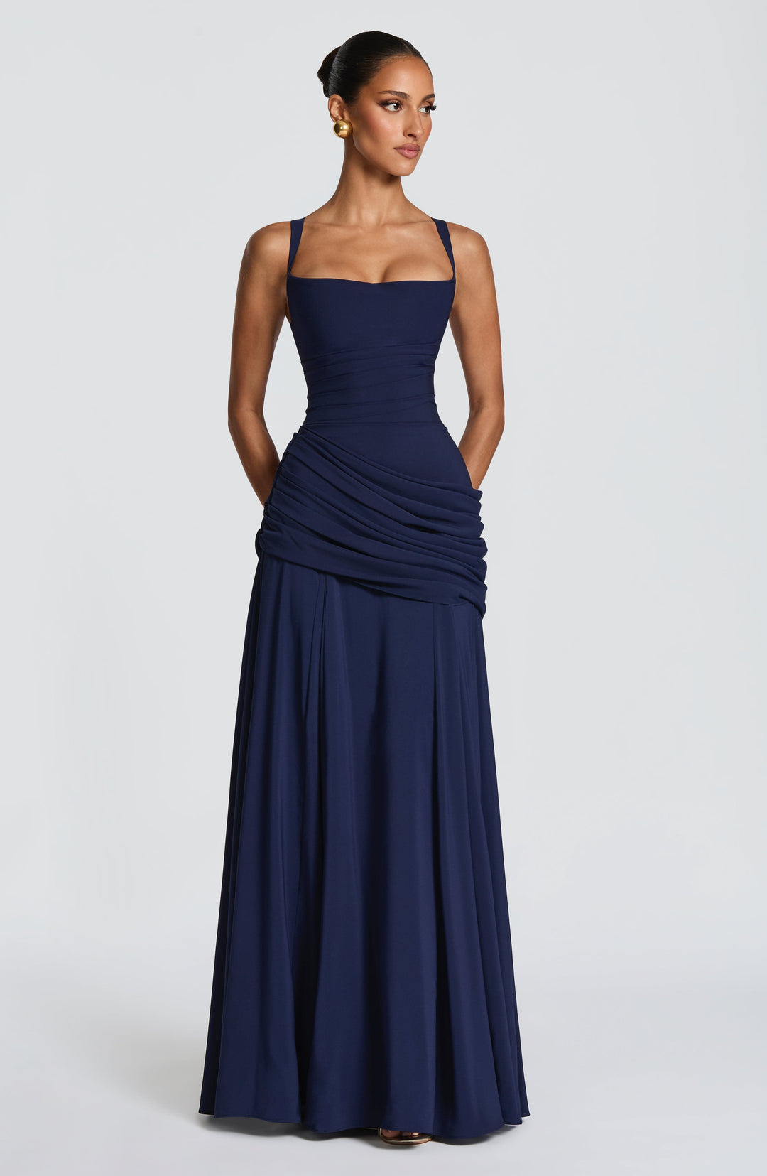 Kaminski | Elegancka sukienka maxi z drapowaniem
