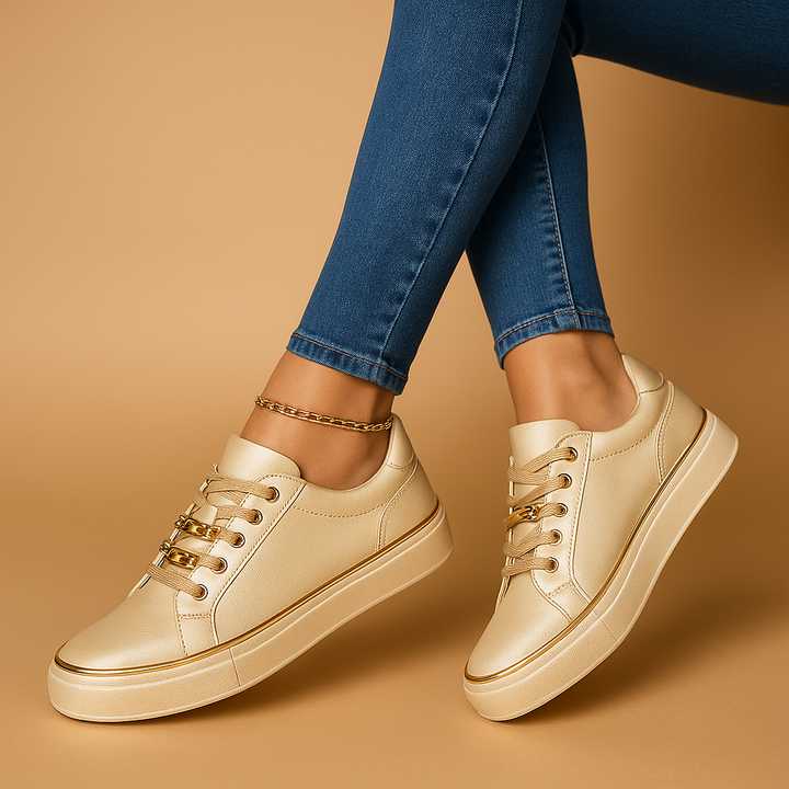 Kaminski | Białe sneakersy damskie ze złotym detalem | Paulina