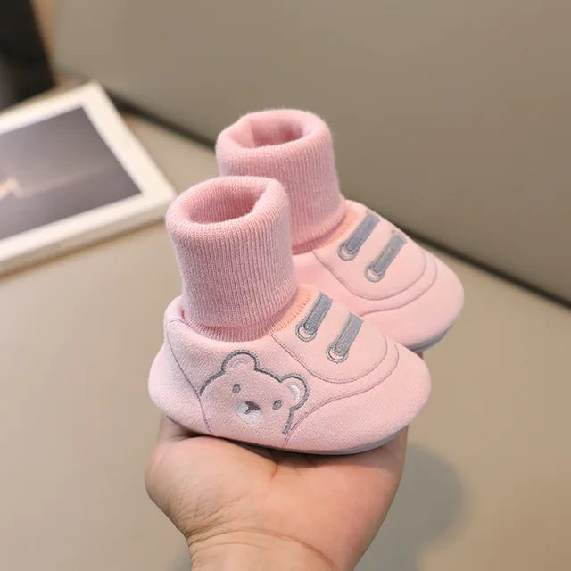 Wygodne i antypoślizgowe skarpetki dla maluchów - TinySteps
